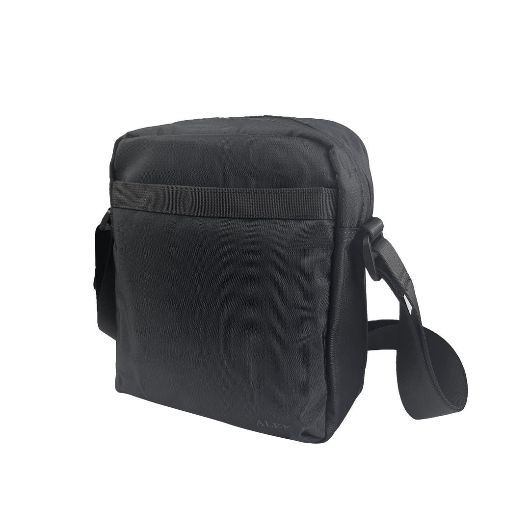 Alef Greenwich Lightweight Water-resistant Nylon Shoulder Bag (Black)
