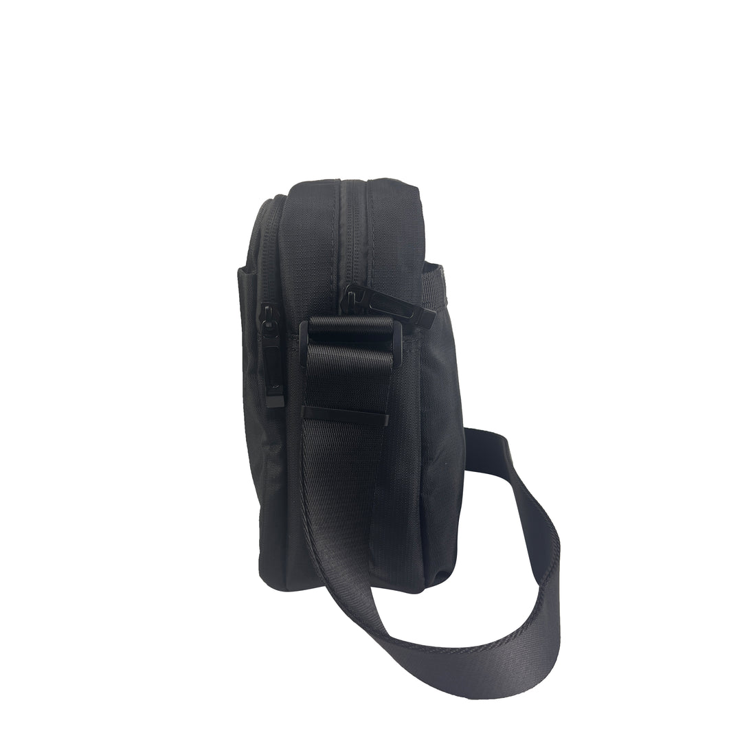 Alef Greenwich Lightweight Water-resistant Nylon Shoulder Bag (Black)