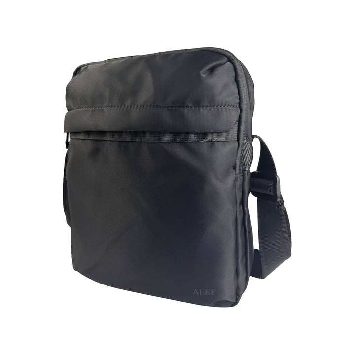 Alef Paterson Lightweight Water-resistant Nylon Shoulder Bag (Black)