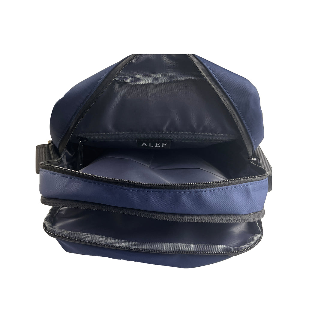 Alef Paterson Lightweight Water-resistant Nylon Shoulder Bag (Black)